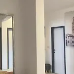 Nika Sa Jacuzzijem